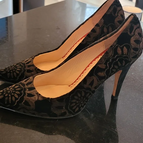 Johnston & Murphy pumps, velvet pattern - Picture 6 of 6